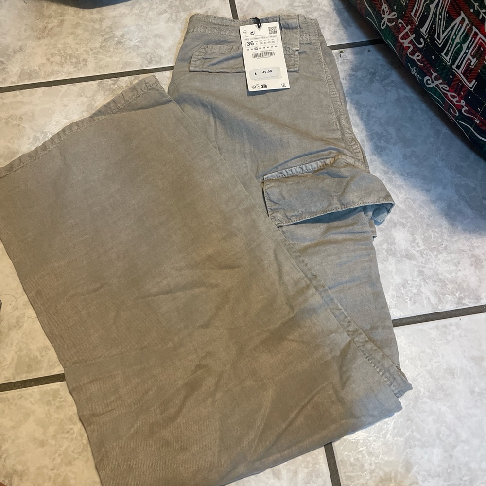 Zara cargos